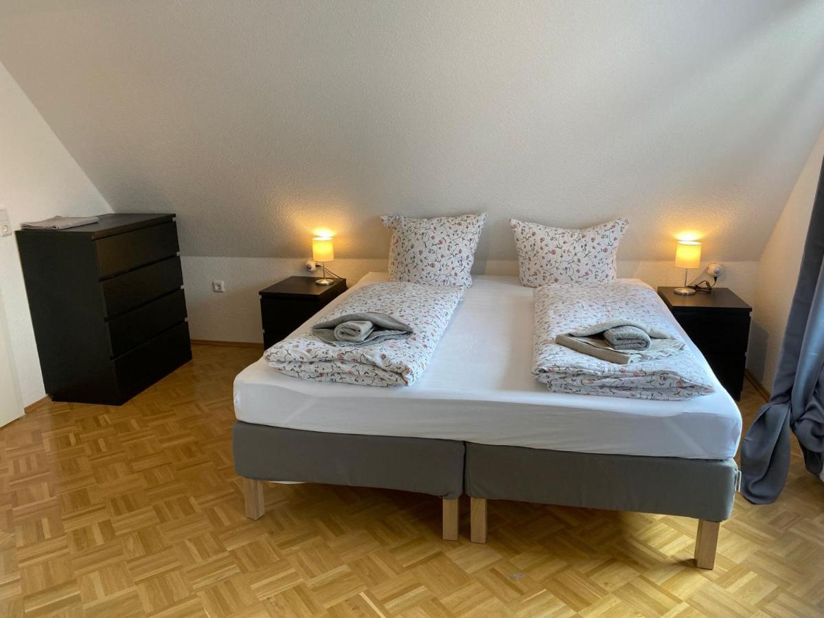 Ferienhaus Am Seedeich Emden Esterno foto